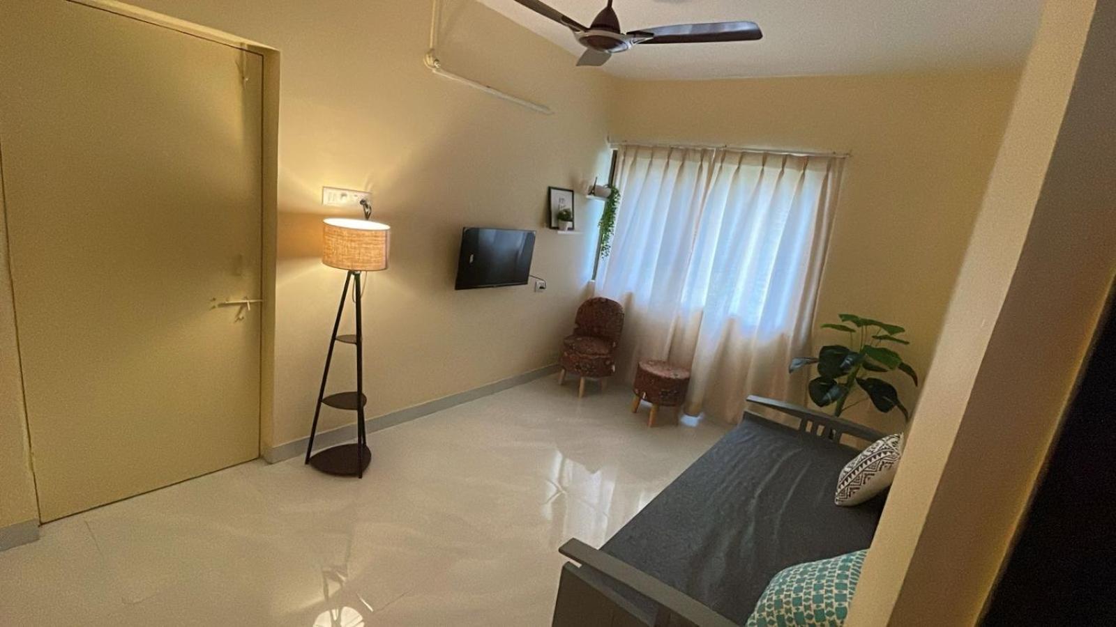 Apartment Ivory 1bhk In Viman Nagar Near Airport & Kalyani Nagar *